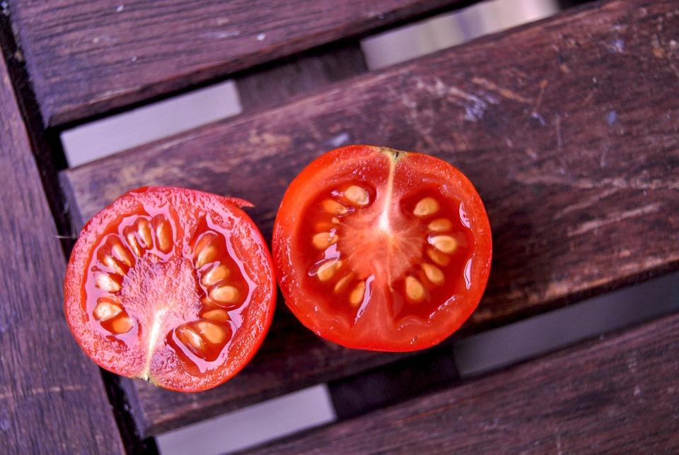 Правильное хранение семян – залог урожая томатов?